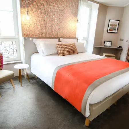 Vic Eiffel Hotel 3*